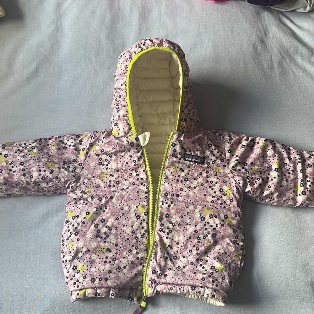 Reversible Down Sweater Hoody